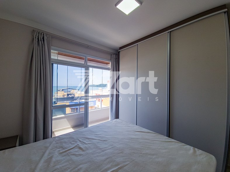 Amplo apartamento de 3 dormitórios com vista frente mar